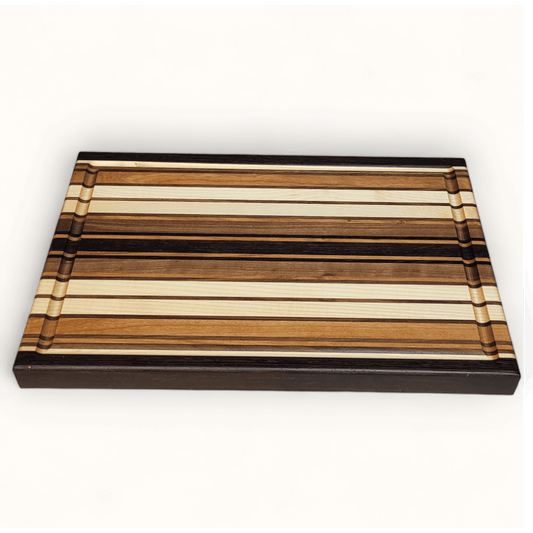Premium Schneidebrett "Ocrema" (Nussbaum, Ahorn, Kirsche und Wenge) - Manifakto