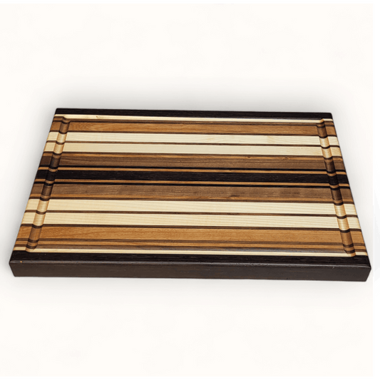 Premium Schneidebrett "Ocrema" (Nussbaum, Ahorn, Kirsche und Wenge) - Manifakto